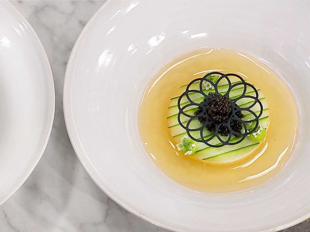 Hälleflundra med fermenterad tomat