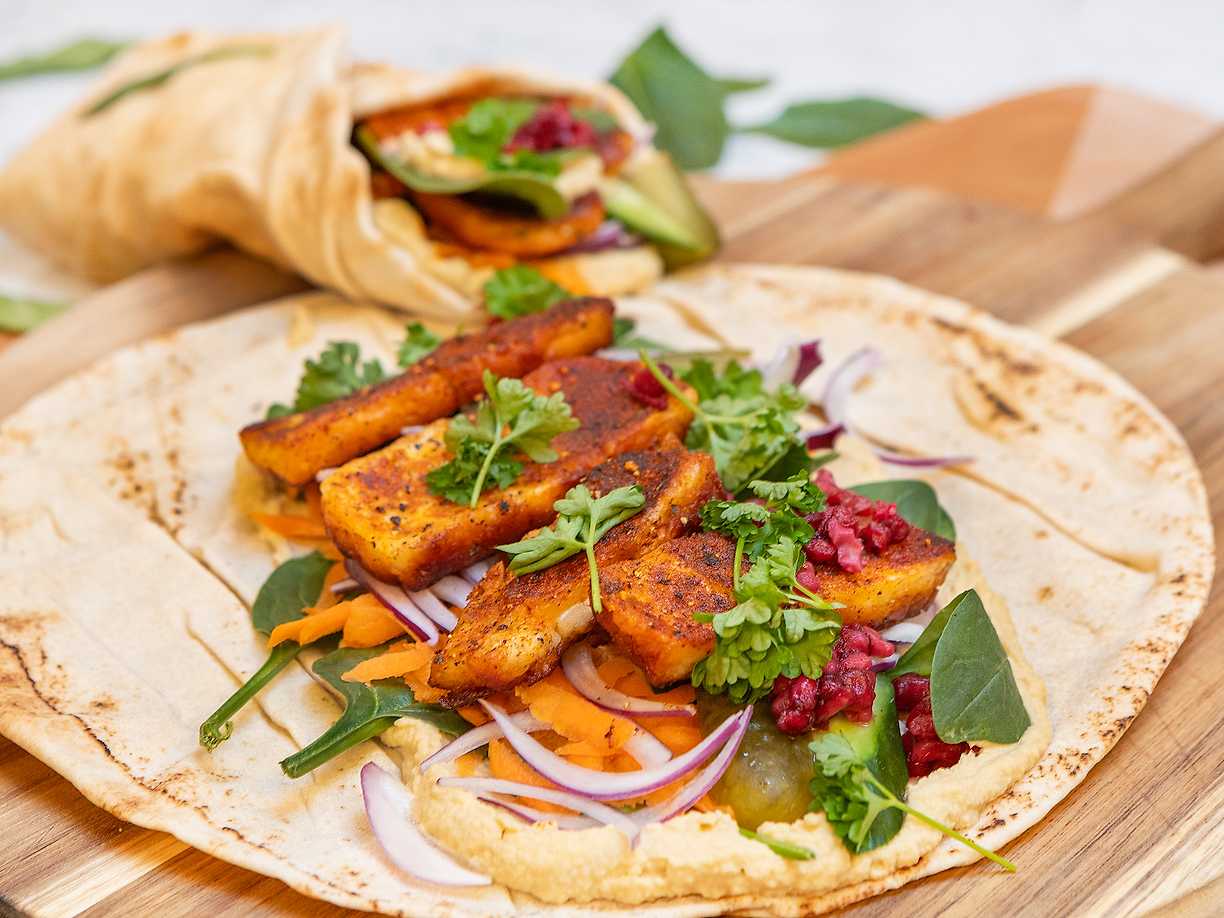 Halloumiwrap med hummus