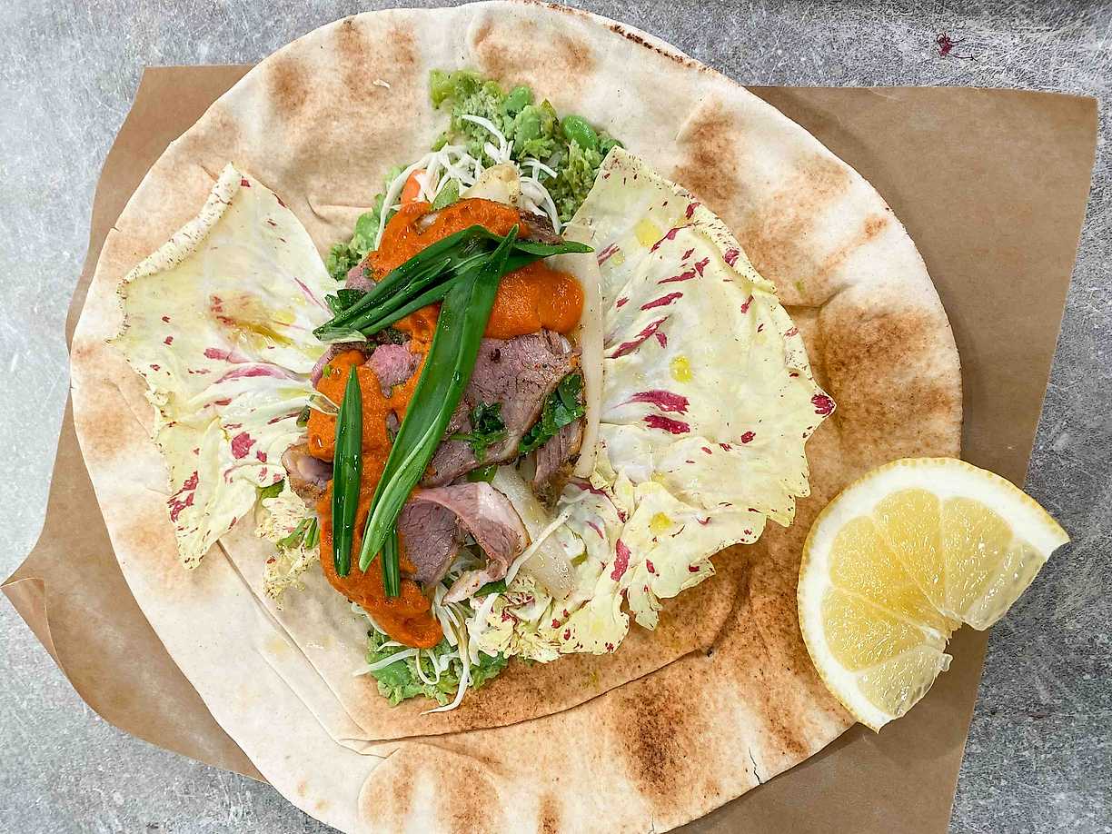 Helstekt lamm i wrap