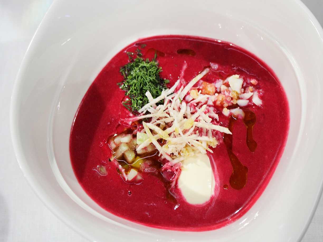 Kall ukrainsk borscht - "holodnik"