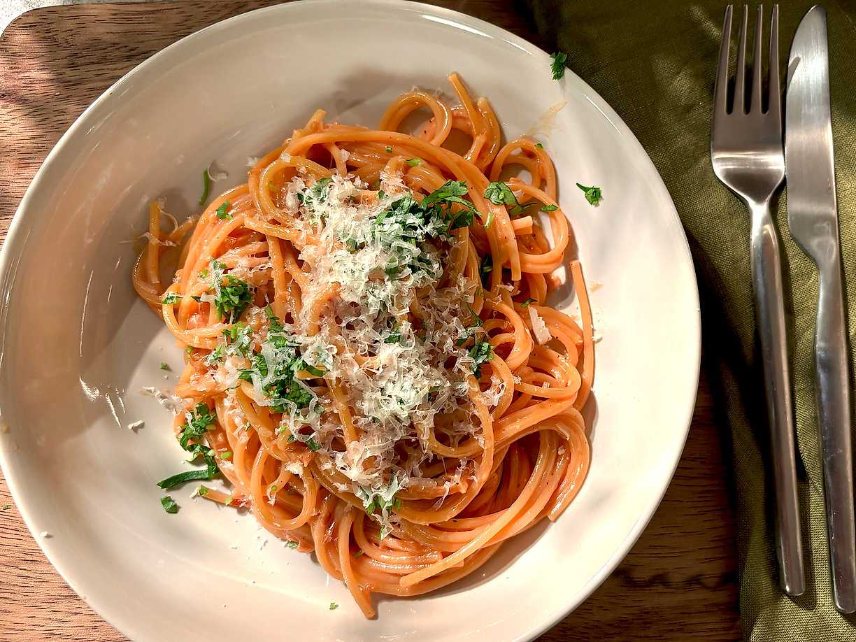 Karamelliserad lökpasta