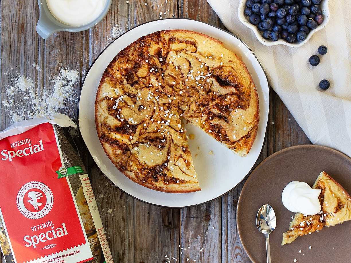 Kladdkaka med smak av kardemummabulle