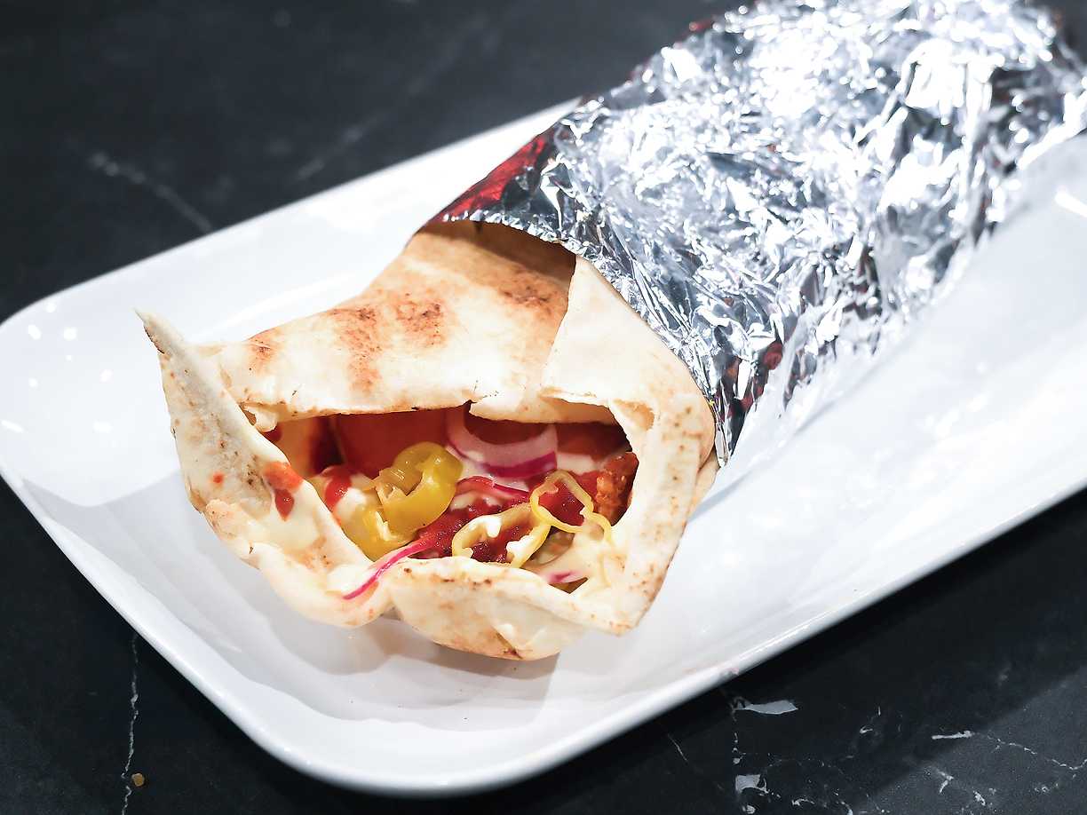 Kebabrulle på fläskkarré med dubbel sås