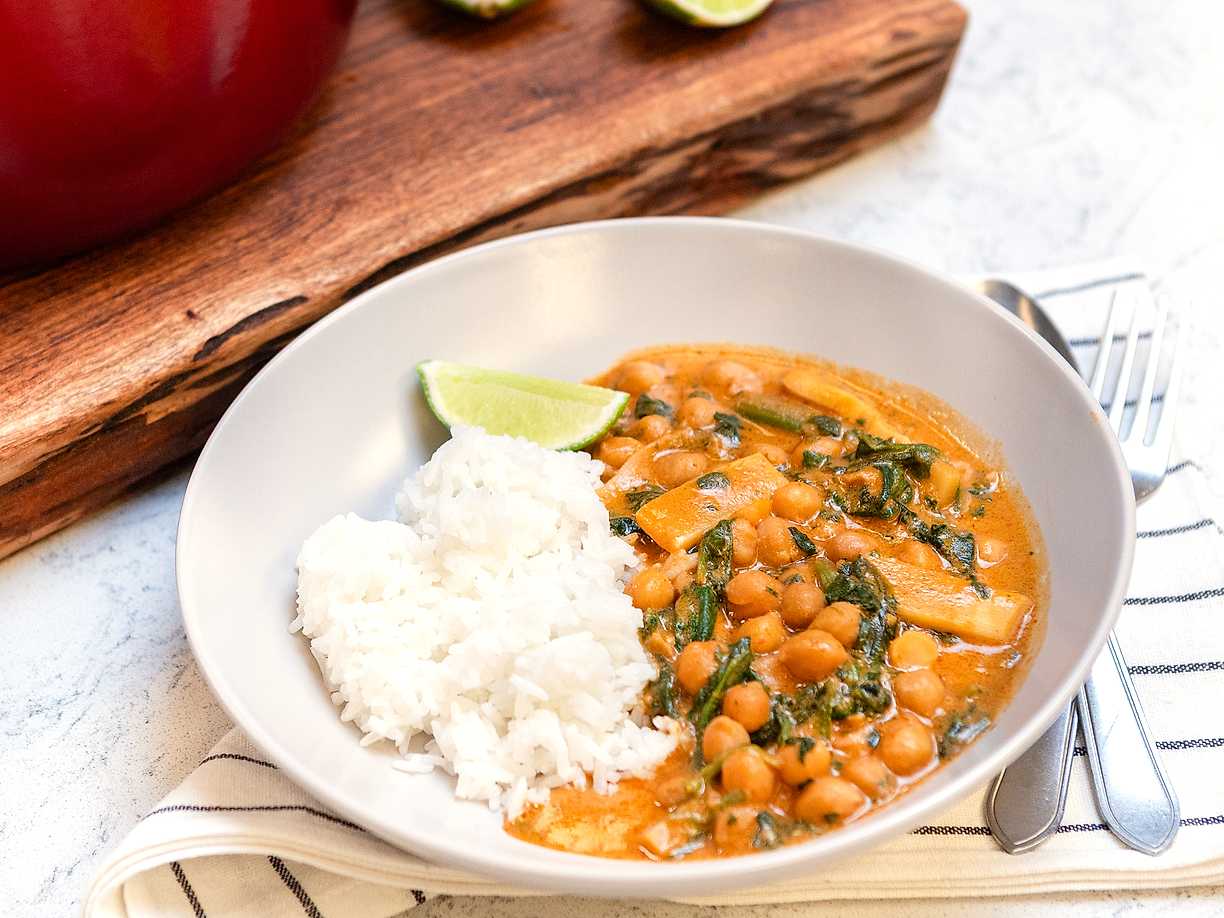 Kikärtsgryta med röd curry