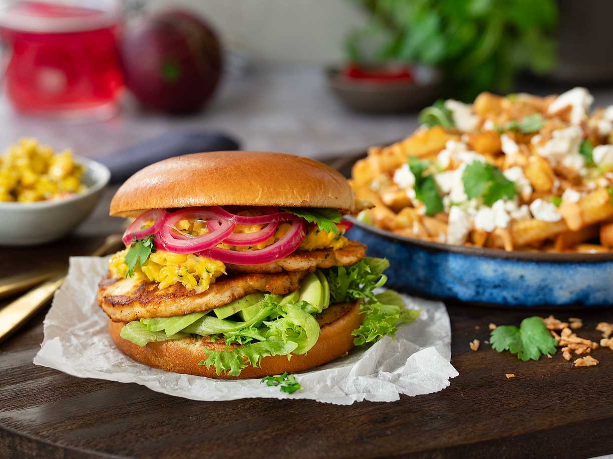 Halloumiburgare med het majsröra och fetaostpommes
