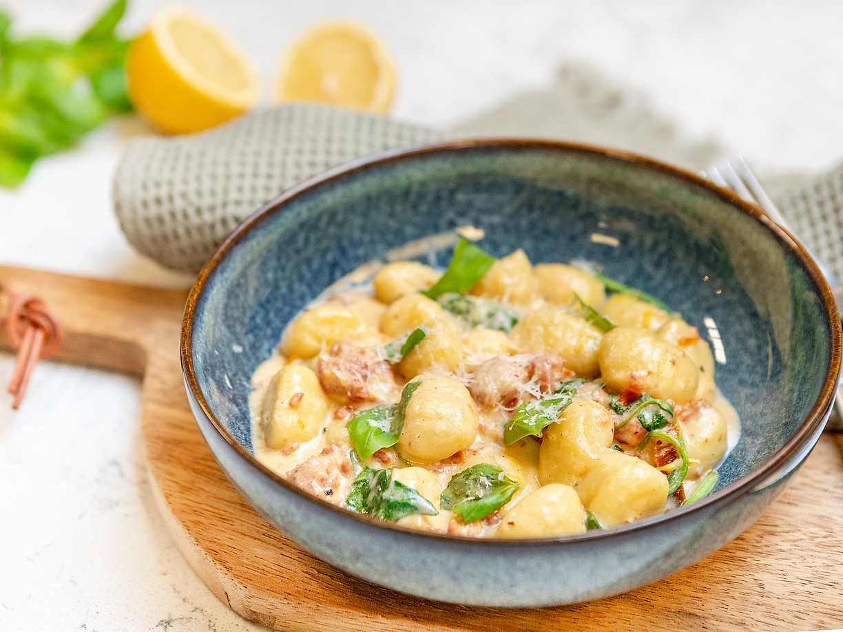 Krämig gnocchi med salsiccia