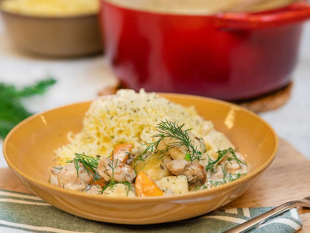 Krämig kycklinggryta med pepparrot och dill