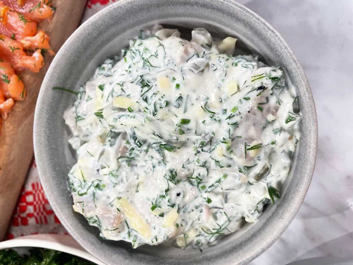 Krämig löksill med färsksaltad kindagurka