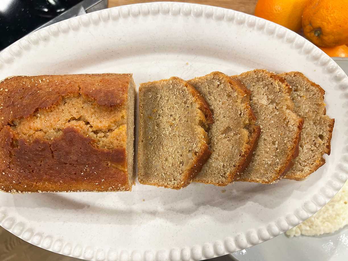 Kryddad kaka med risgrynsgröt