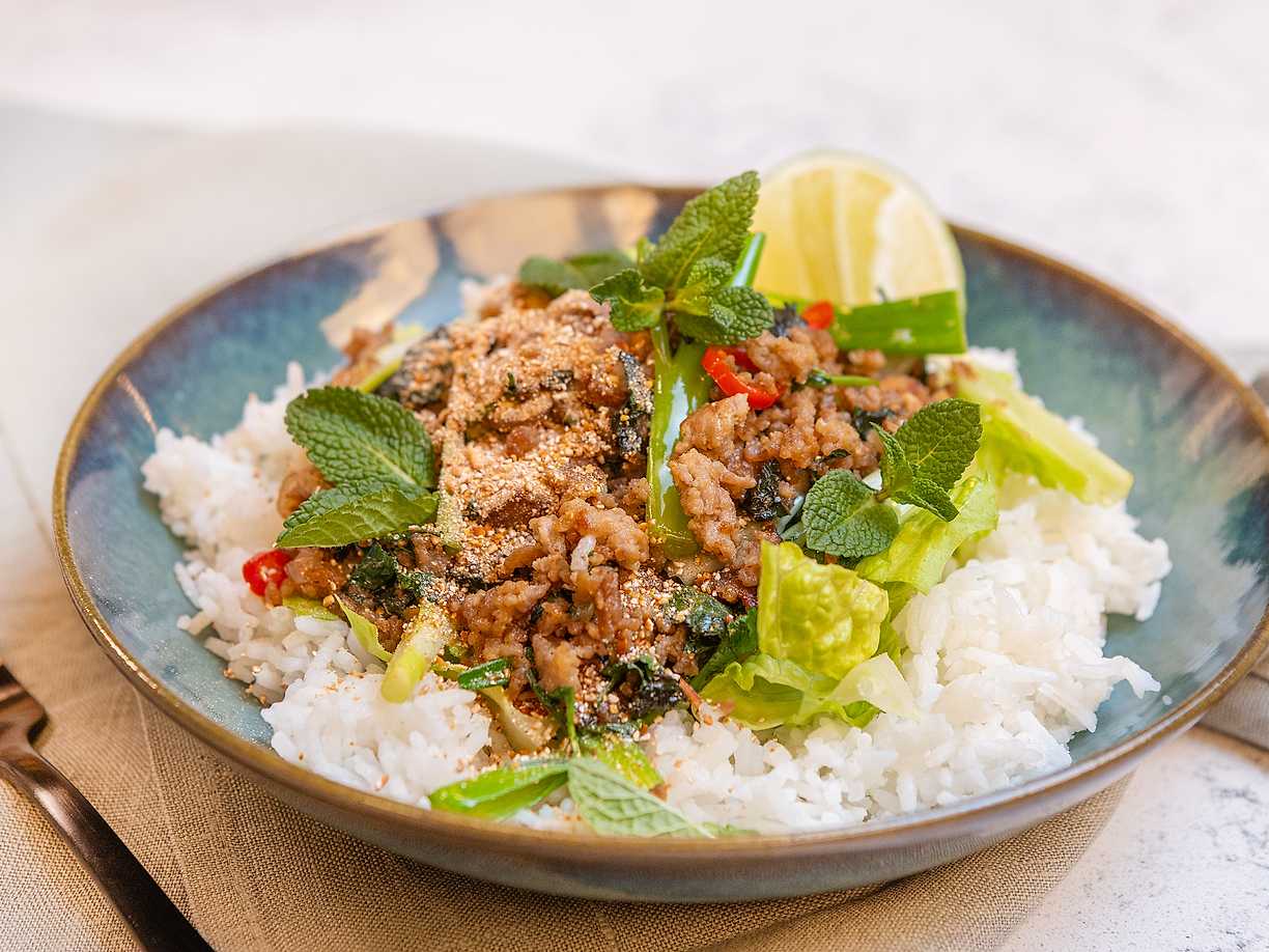 Larb - sötsyrlig thaisalllad