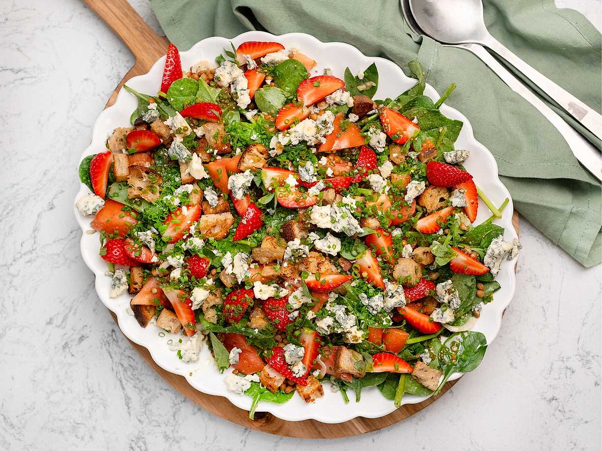 Linssallad med brynt smördressing