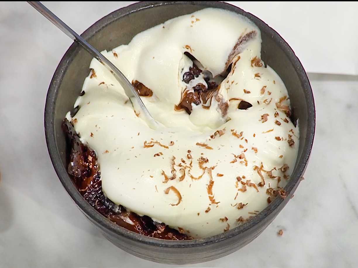 Ljummen chokladmousse med salt kola