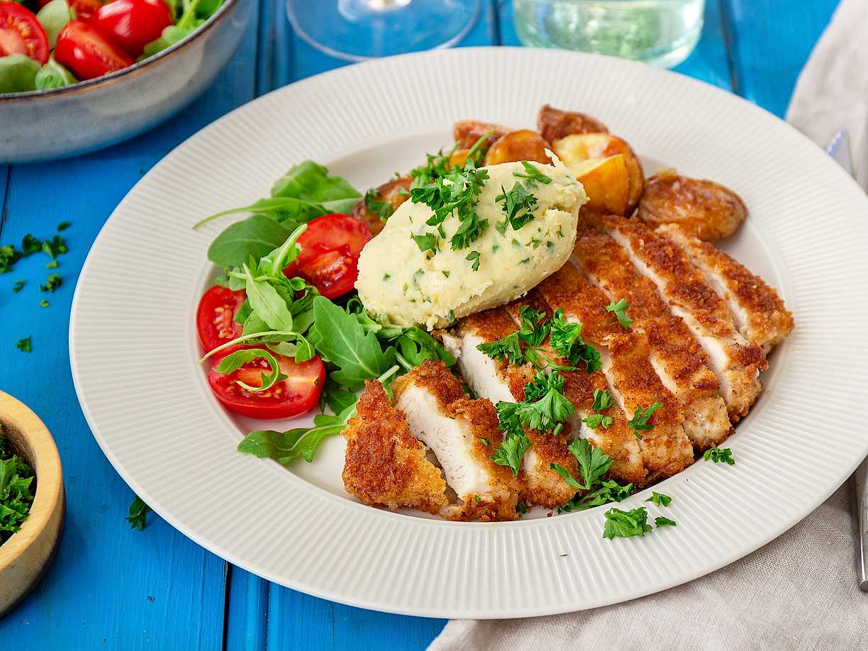 Kycklingschnitzel med citron- och parmesansmör