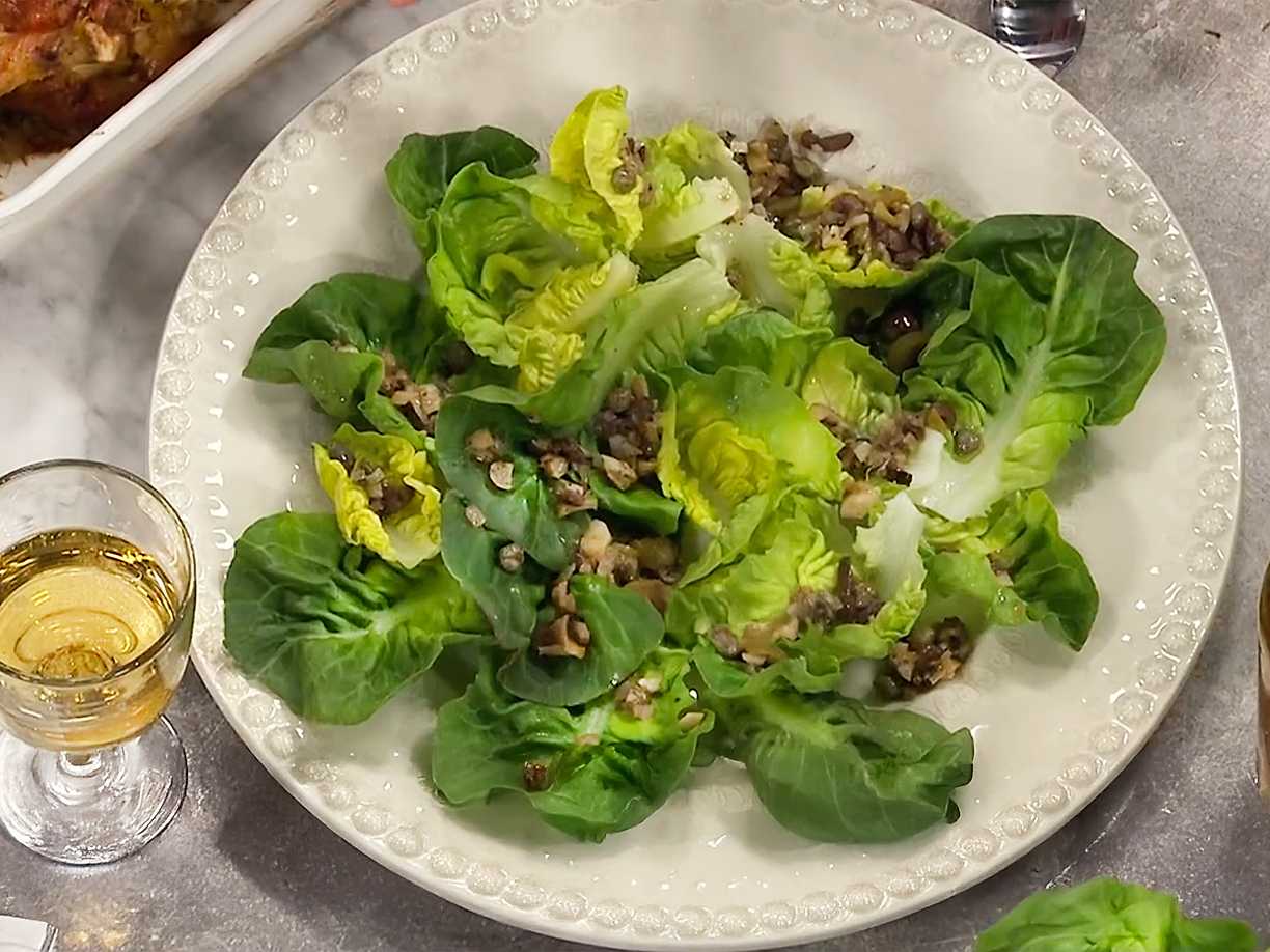 Mixsallad med ljummen tapenade