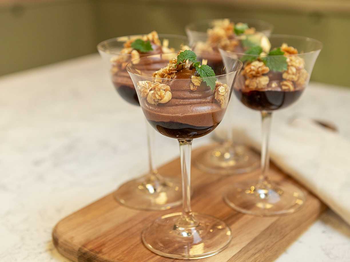 Nougatmousse med blåbärskompott