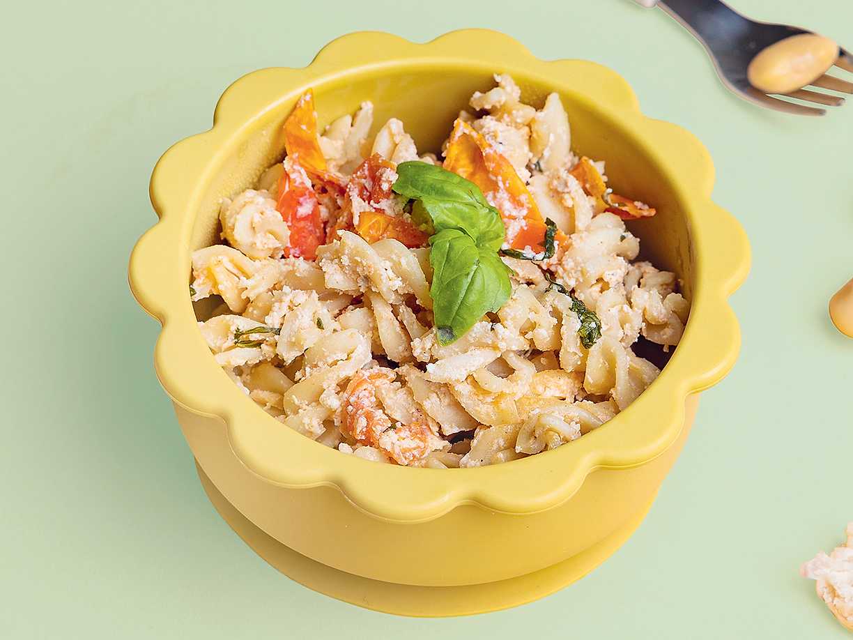 Pasta med ricotta, tomat och bönor