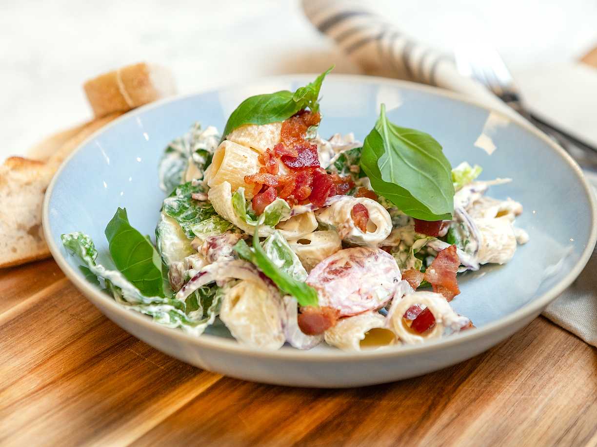 Pastasallad BLT