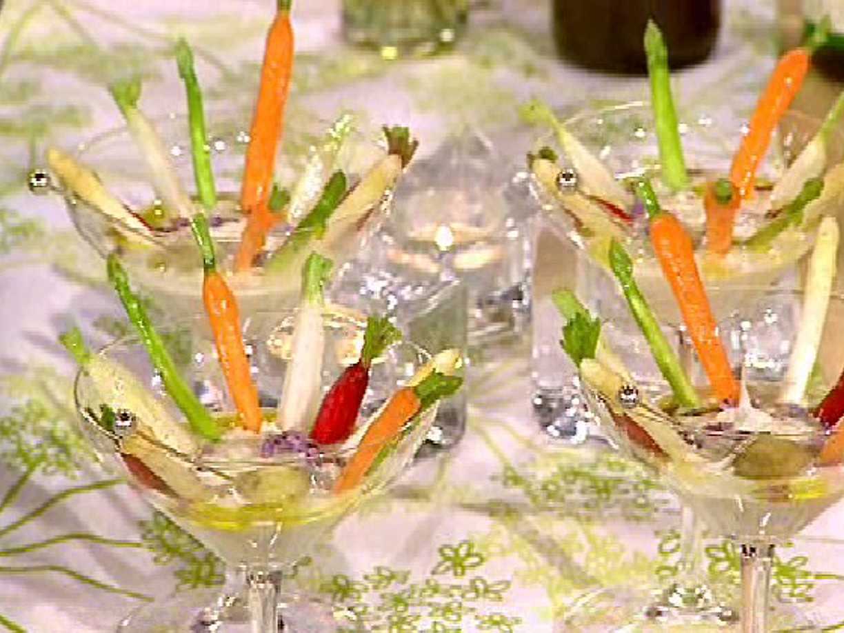 Primörcruditéer med Ajo blancocrème
