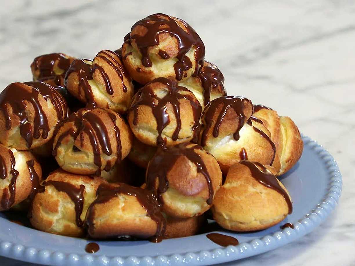 Profiterole - se &amp; gör | Köket.se