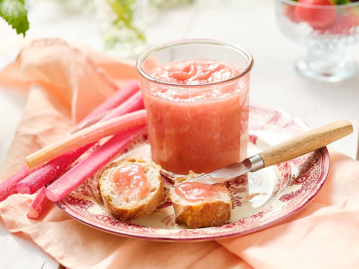 Rabarbermarmelad med punsch