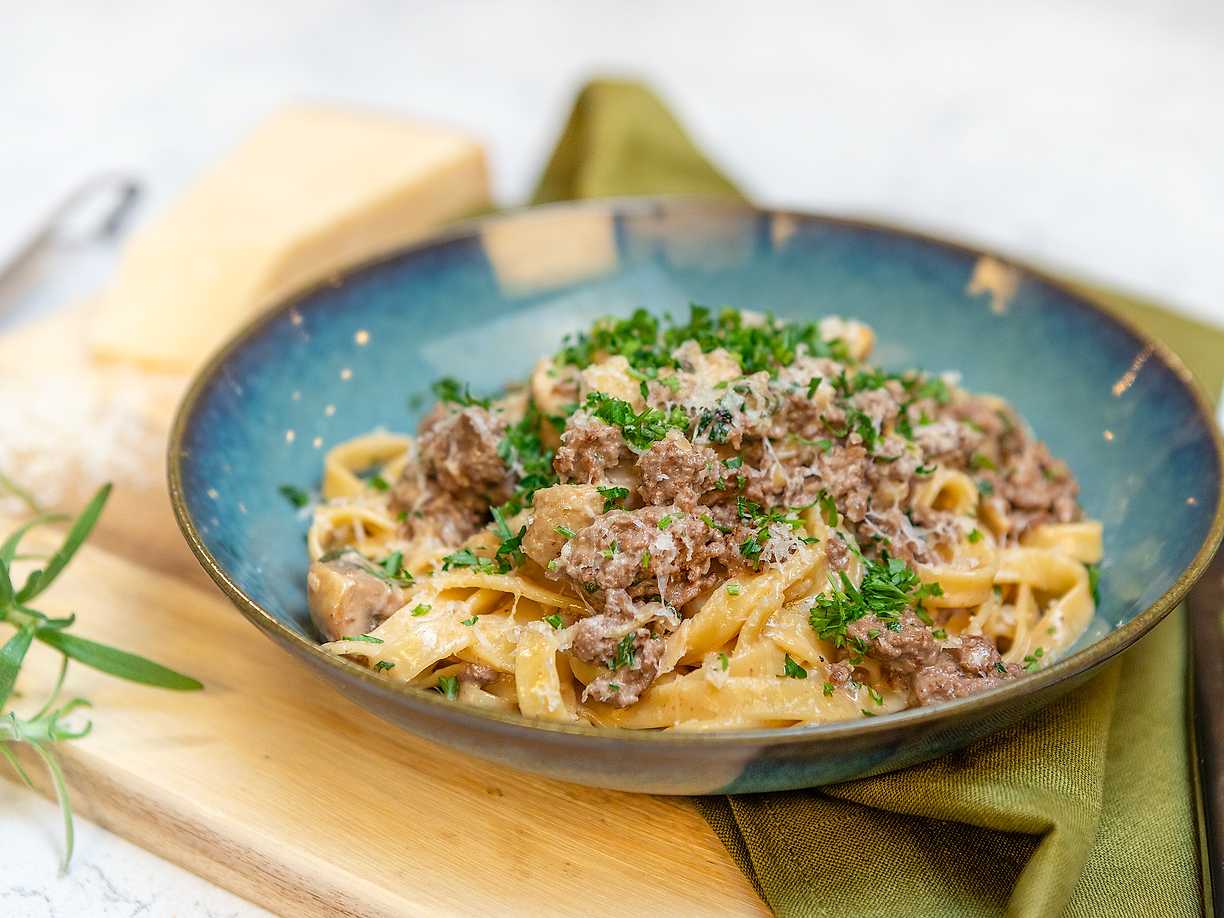 Ragu bianco med svamp och rosmarin