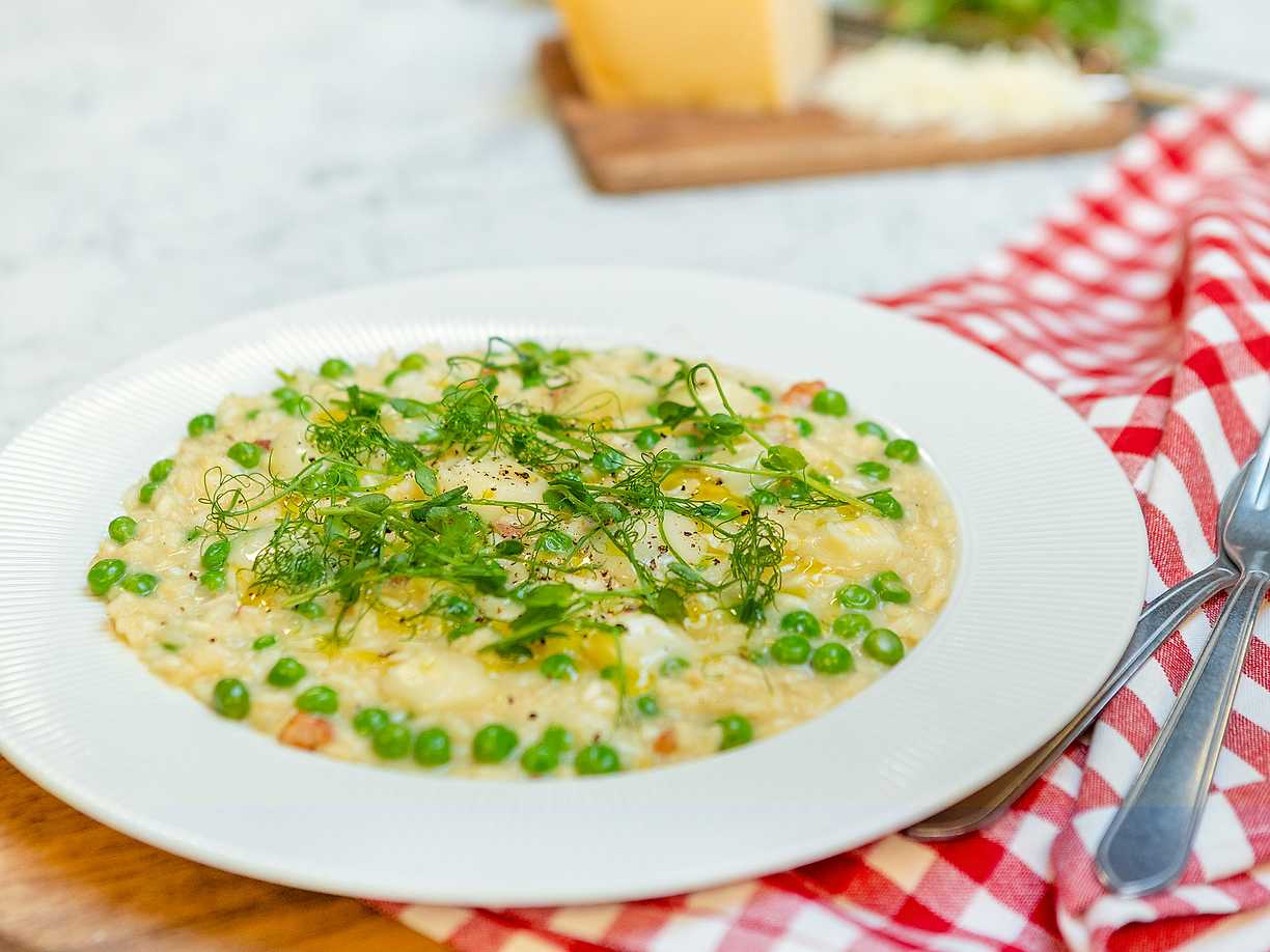 Risi e bisi – risotto med ärtor och pancetta | Köket.se Risi e bisi – risotto med ärtor och pancetta | Köket.se
