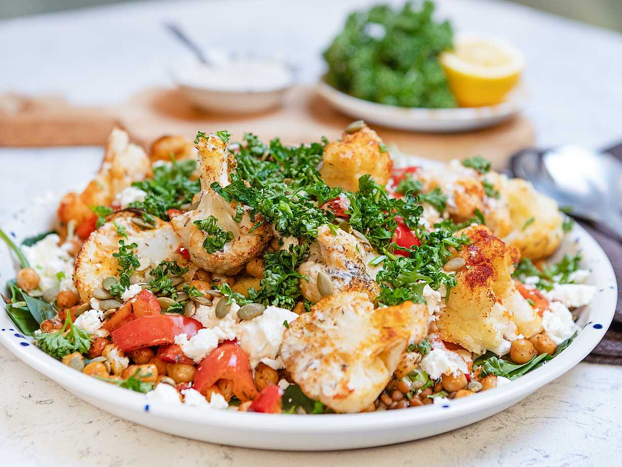 Rostad blomkål och paprika med tahinisås