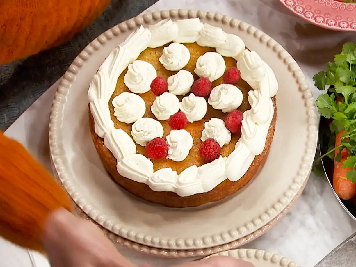 Saffranskaka med mascarponefrosting