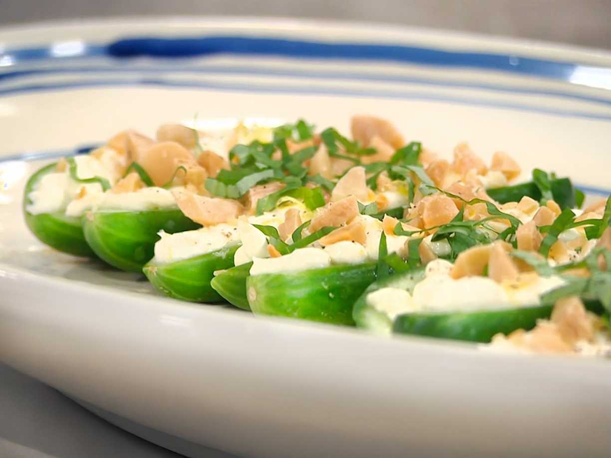 Snacksgurkor med gammelknaskräm