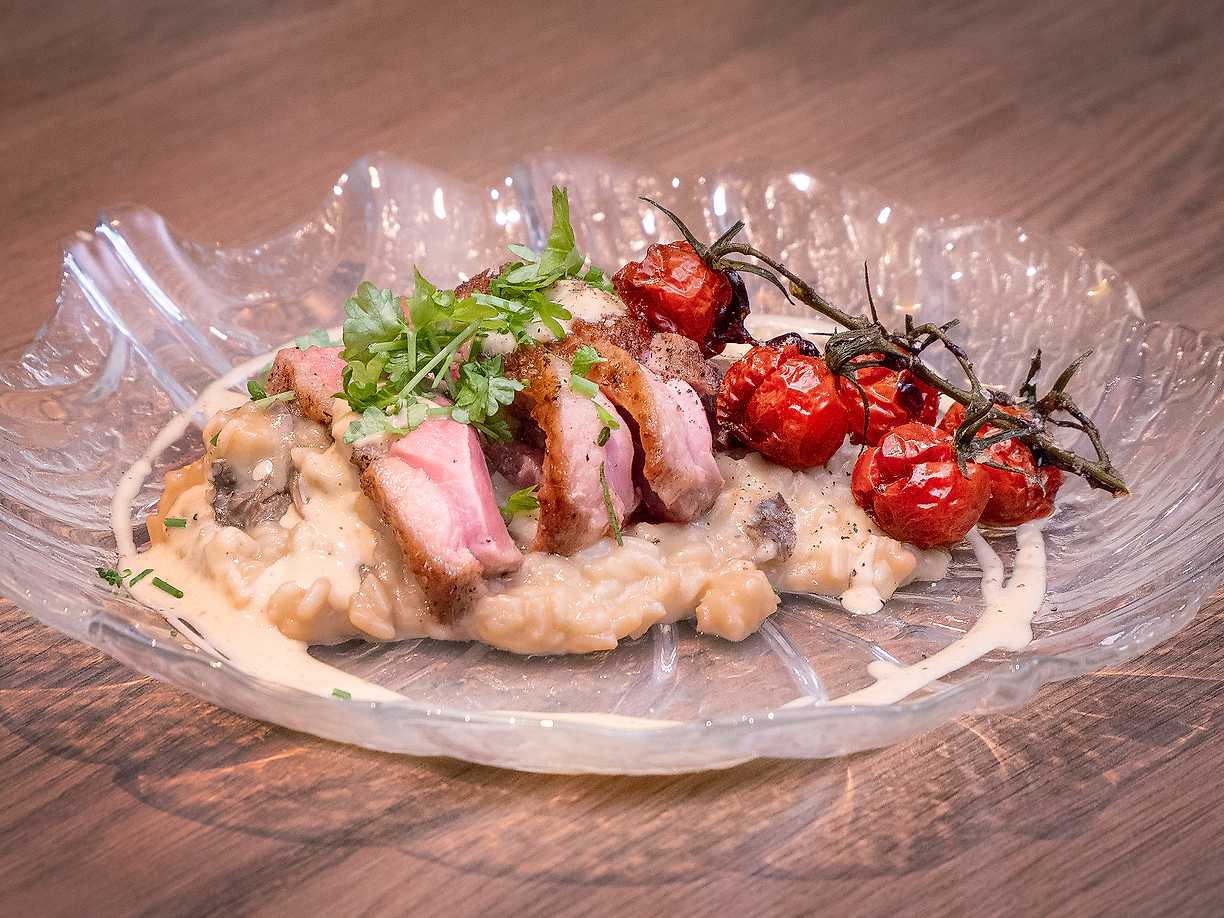 Stekt ankbröst med trattkantarellsrisotto