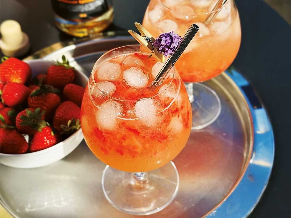 Strawberry sour