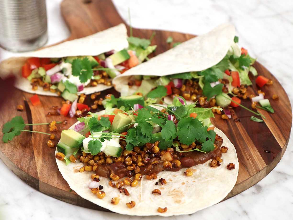 Tacos med refried beans och smörstekt majs Köket.se