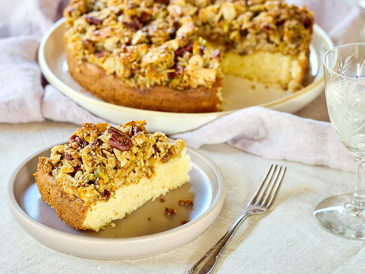 Toscakaka med nötter och kokos