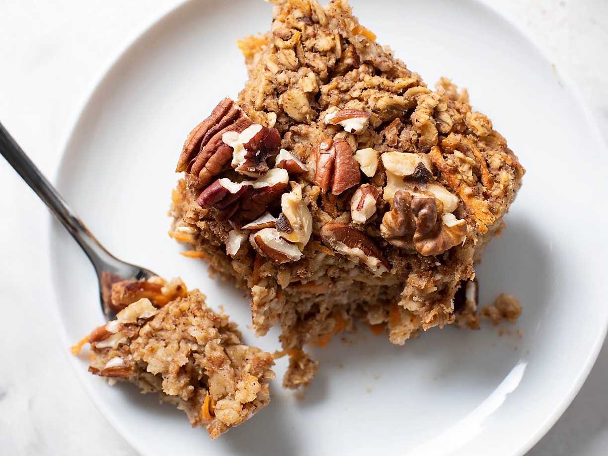 Ugnsbakad gröt med smak av morotskaka