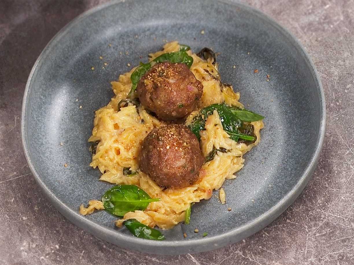 Ugnsbakade köttbullar med salvia