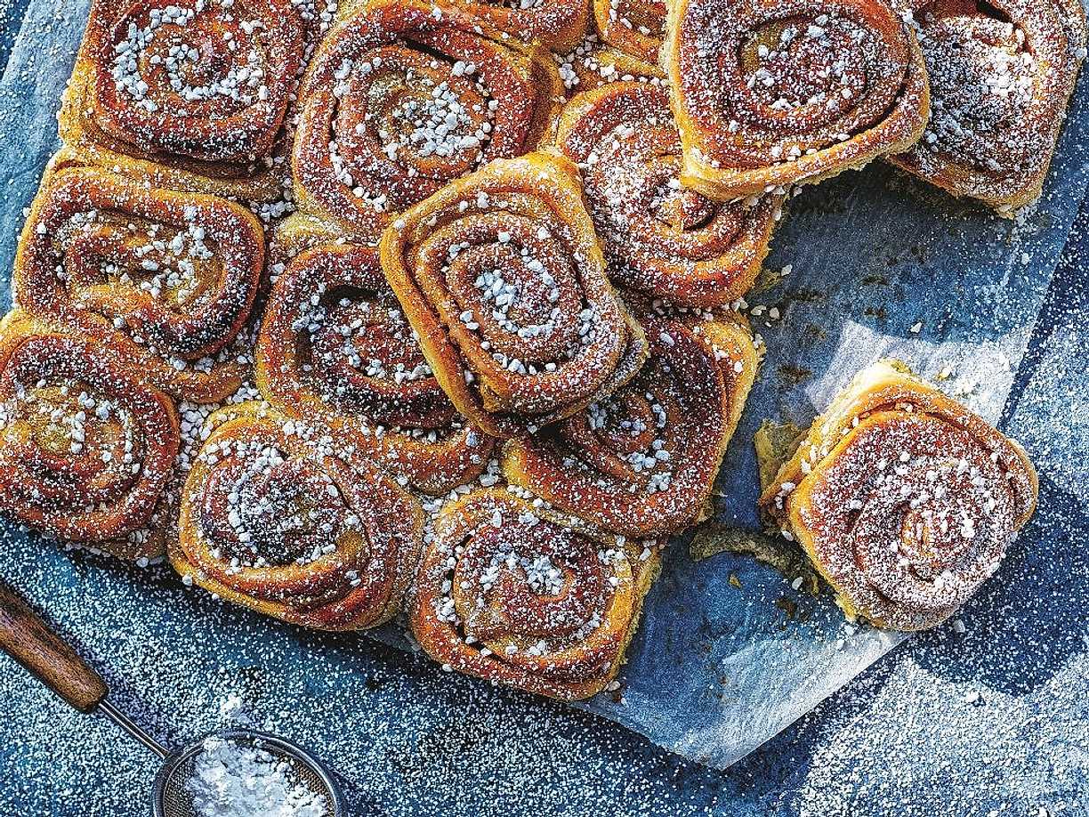 Vaniljbullar med hemkokt vaniljkräm