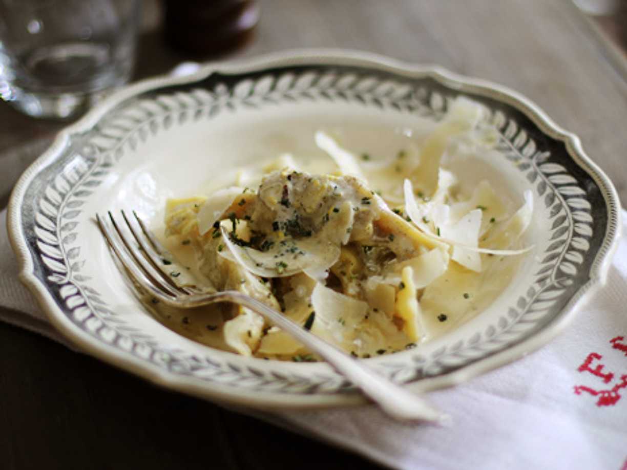 Vaniljsås med rosmarin till färsk pasta | Köket.se