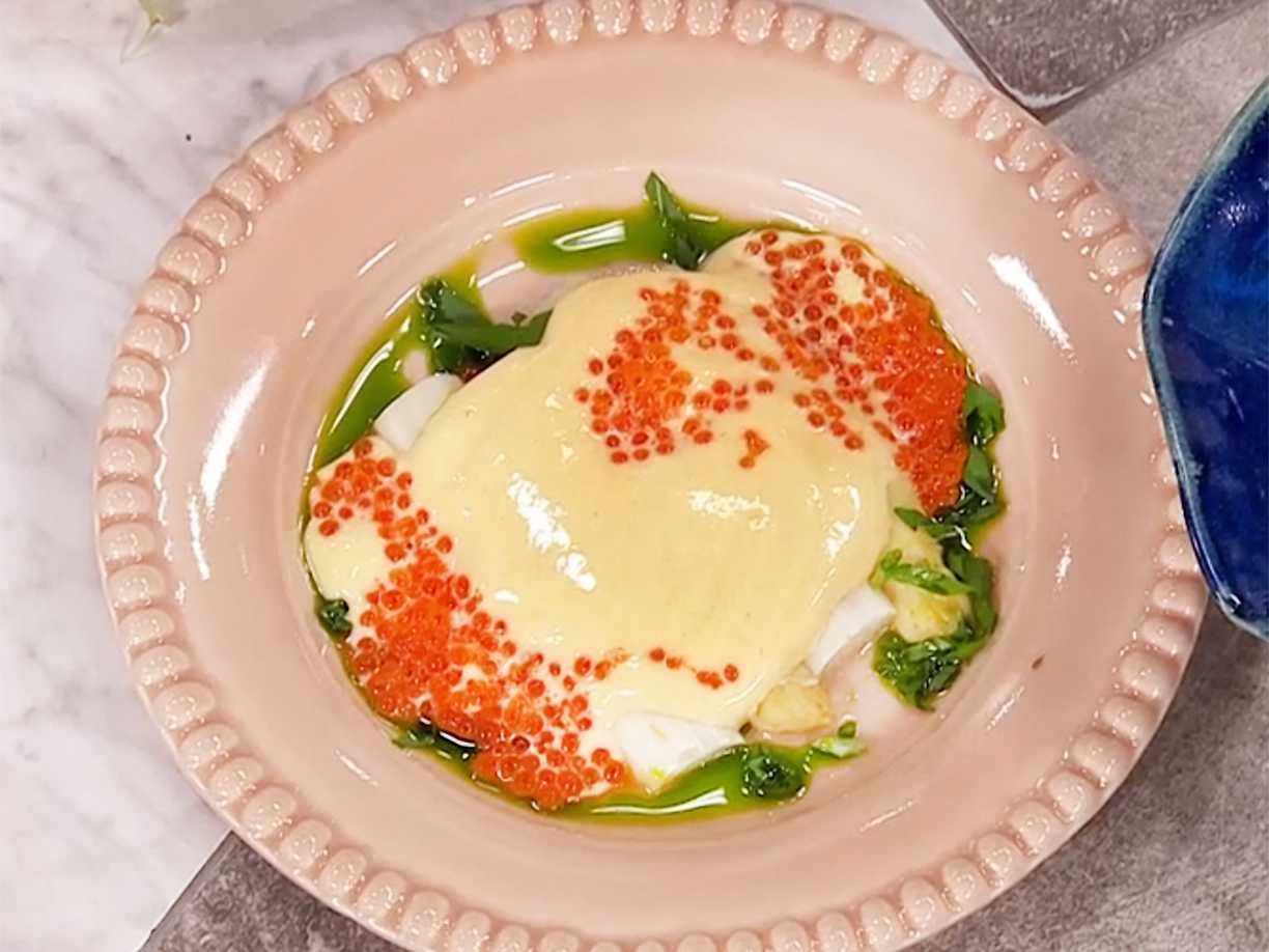Vit sparris med hollandaisesås och stenbitsrom