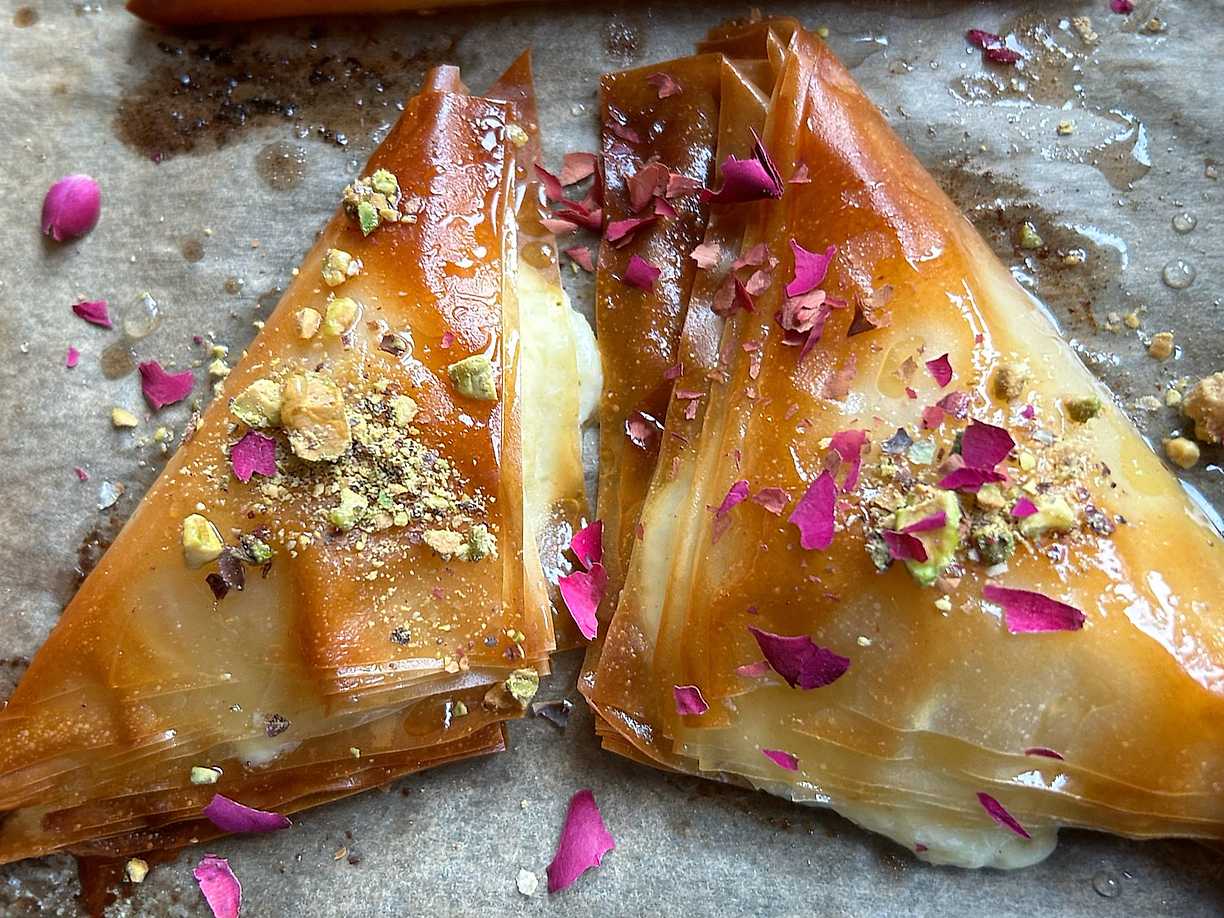 Warbat med ashta och rosensirap