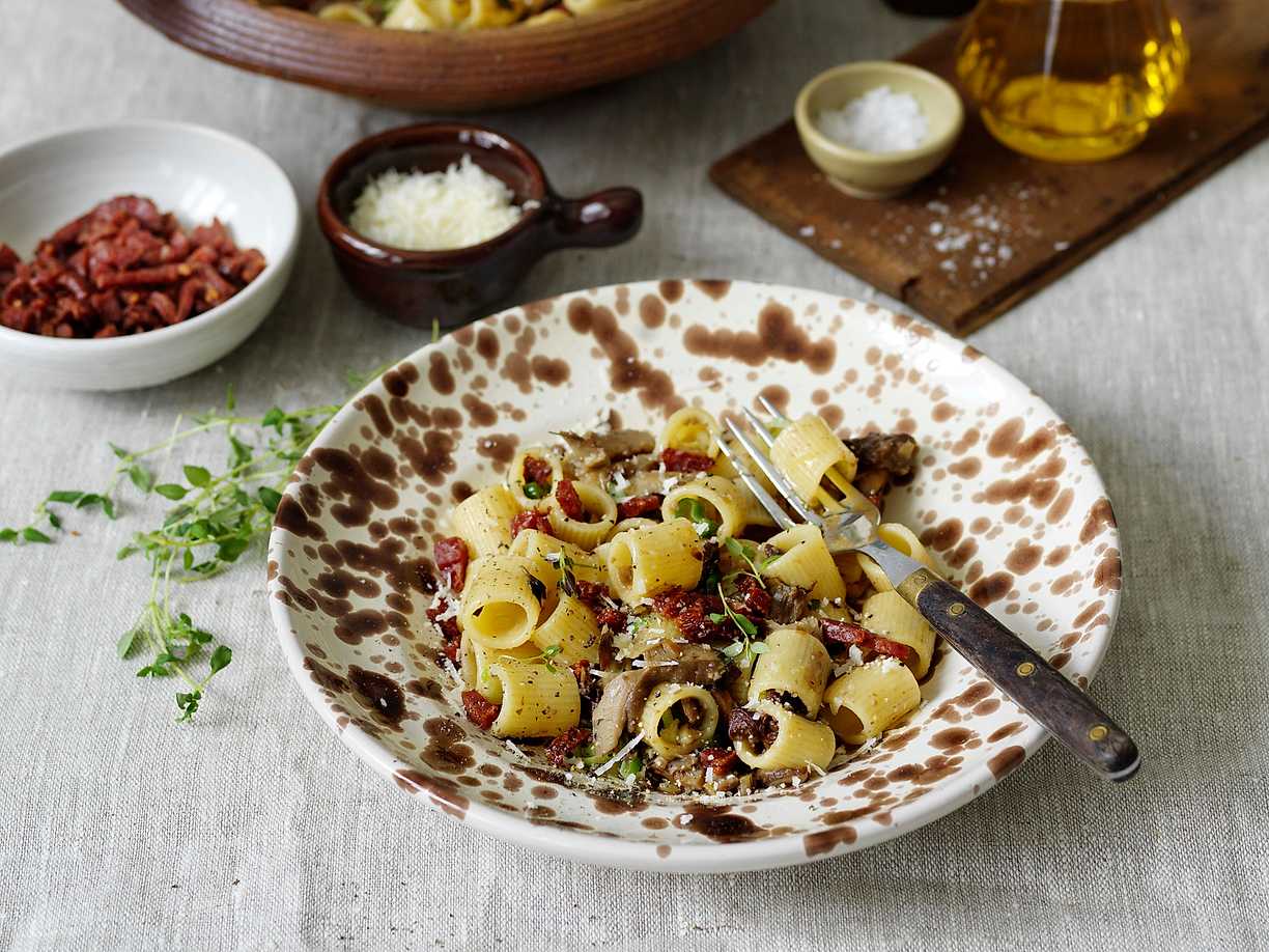 Svamppasta med parmesan och tryffelsalami