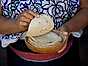 I norra Mexiko görs tortillas mestadels av mjöl, medan de i södra Mexiko vanligtvis görs av majs