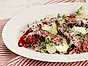 Biff med avokado- och rosésallad