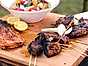 Blandad BBQ - lax, kyckling och auberginelindade skogschampinjoner