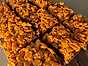 Brownies med saffranskola och cornflakes-crunch