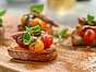 Bruschetta med sardeller och tomat