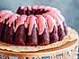 Chokladkaka med rosa topp