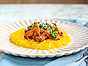 Fläskkarré ”osso buco” med risotto milanese och gremolata