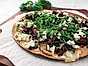 Flat bread pizza med lammfärs och mynta
