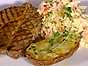 Grillad fläskkarré med coleslaw samt cheddarbakad asterixpotatis