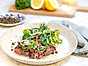 Grillad fläskkarré med potatis- och zucchinisallad